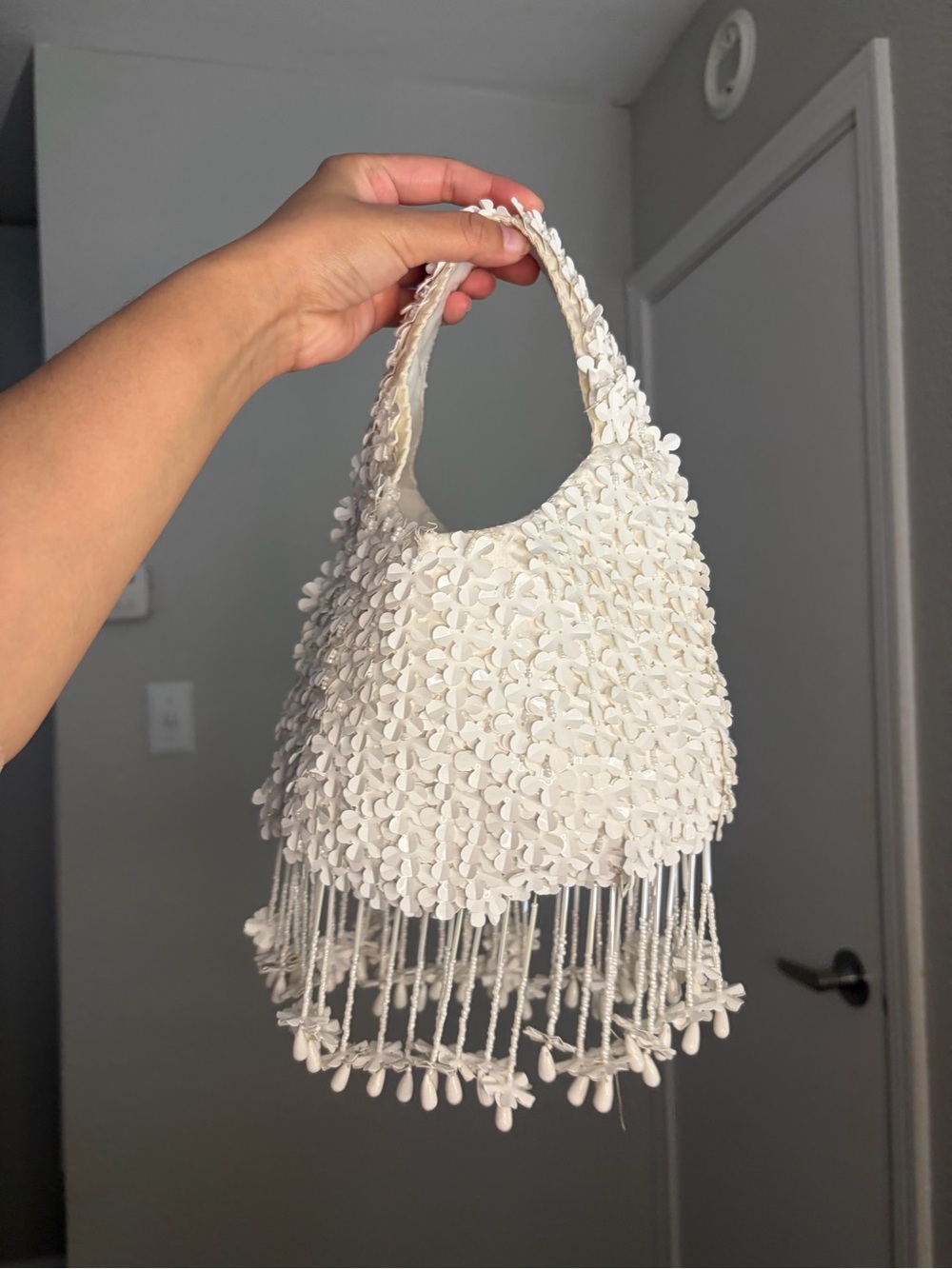 Made In India White Floral Beaded Fringe Women's Handbag